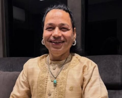 'Tell Sachin to Hit Six', Host Requests Kailash Kher to Sing 2 Lines