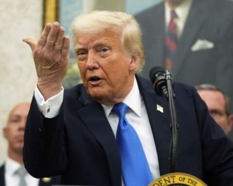 Surrounded by Iran, why did Trump withdraw his army from Syria after a decade?
