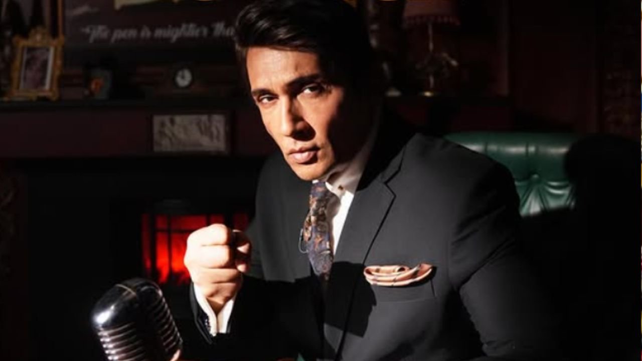 'Eat fish while walking around, fish disappears after taking oath', Shekhar Suman taunts BJP
