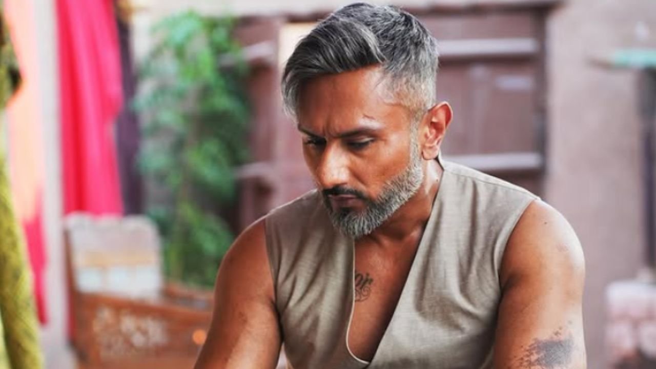 'You will be ruined', Shah Rukh and Akshay warn Honey about drug addiction